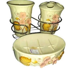 Vintage 3 piece Bath set